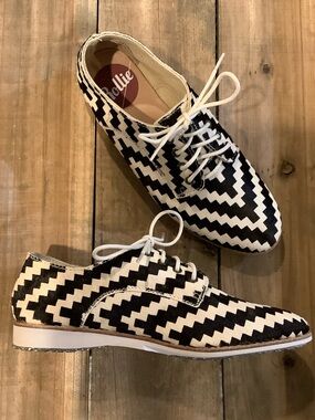 NWOT ROLLIE Women’s Derbys Leather/Calfskin Hair Black/White ZigZag  Shoes 37